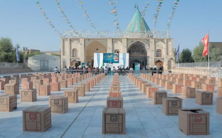 توزیع هزار بسته مهر تحصیلی میان دانش‌آموزان نیازمند قم